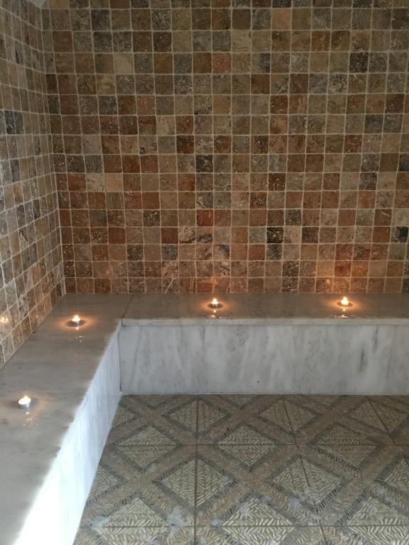 Appart'Hotel Et Chambres Essentiel Spa Arles Eksteriør billede